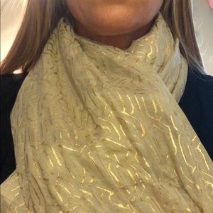 Stella & Dot metallic Trelli scarf